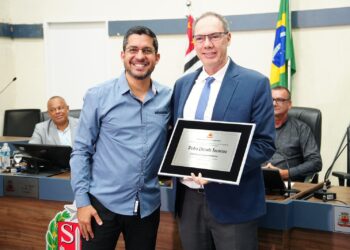 Pedro Vicente Iacovino é homenageado com Título de Cidadão Caraguatatubense