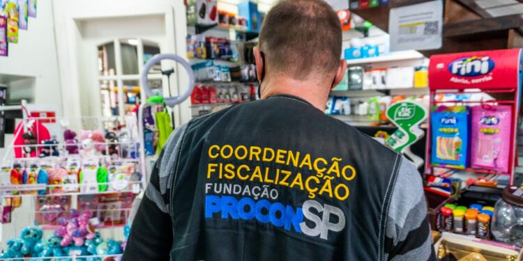Procon Bertioga orienta sobre compras para as festas de fim de ano