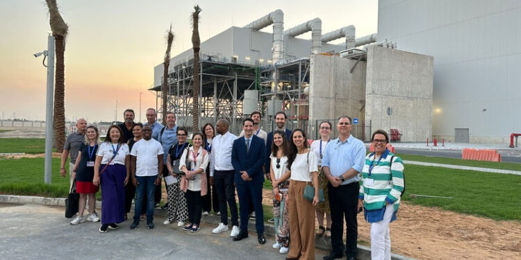 COP 28: Delegação da Semil visita maior usina de tratamento de lixo do mundo