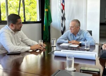 Prefeito apresenta ao Governo do Estado áreas de expansão e projetos de desenvolvimento econômico em Caraguatatuba
