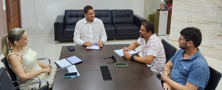 Prefeitura de Caraguatatuba e Diretoria Regional de Ensino se reúnem para novas parcerias