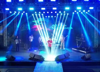 Caraguá Tá Show: Alceu Valença leva mais de 25 mil pessoas ao Centro