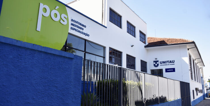 Pesquisa aponta pós-graduação como alternativa para conquistar melhores salários, ampliar os conhecimentos e fazer transição de carreira  