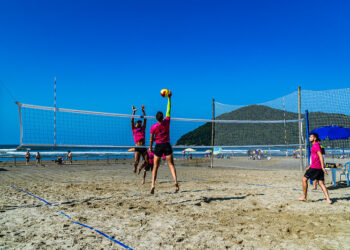 Copa Agita Bertioga de Verão terá torneio de vôlei de praia no domingo (14)