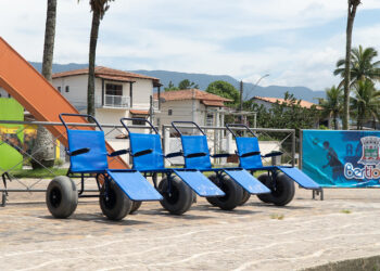 Bertioga disponibiliza cadeiras anfíbias gratuitas em programação de verão
