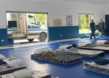 Prefeitura concentra dois locais de apoio e leva ajuda às famílias atingidas pelas chuvas