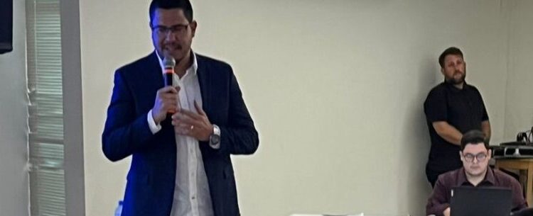 Conselho de Prefeitos da AMVALE pede reconsideração aos repasses federais para Educação