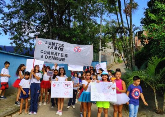 Escola do Jardim Califórnia conscientiza alunos e comunidade sobre prevenção da dengue