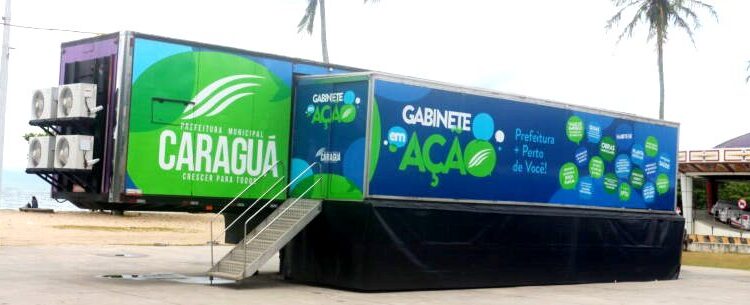 Prefeitura disponibiliza carreta para munícipes tirarem dúvidas sobre atualização cadastral e IPTU