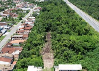 Prefeitura executa abertura de ruas no Recanto Vanja