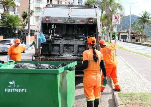 Prefeitura de Caraguatatuba monta esquema especial de coleta de lixo e limpeza de praias no Carnaval