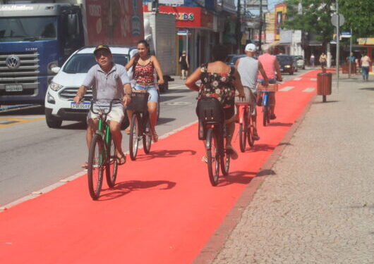 Prefeitura reforça pintura de solo em ciclofaixas do Centro