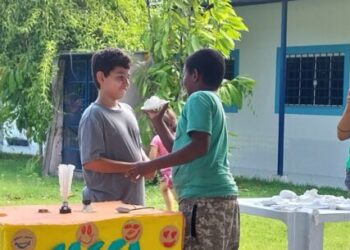 CRAS Barranco Alto e Casa Beija Flor promovem atividade com foco no Carnaval sem drogas