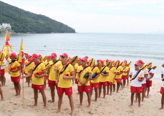 Carnaval seguro nas praias e Caraguatatuba registra queda nos afogamentos