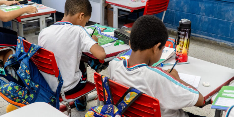 Volta às aulas de Bertioga está marcada para 15 de fevereiro