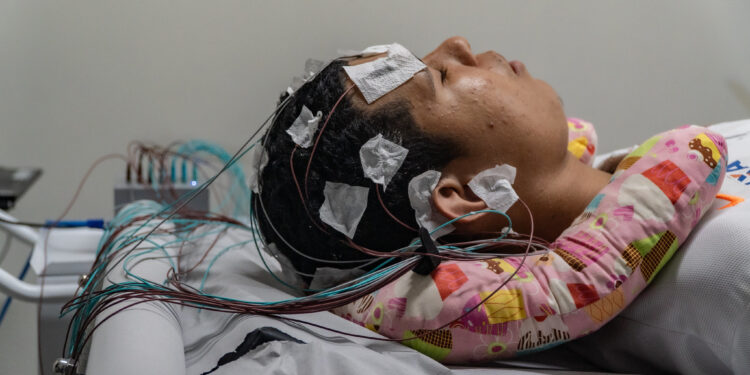 Bertioga adquire novo equipamento de eletroencefalograma e amplia serviços da Unibem