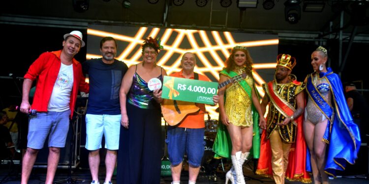 “São Quatro Gatos” vence Concurso de Marchinhas de Caraguatatuba