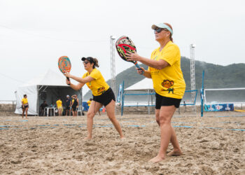 Bertioga tem vagas para aulas gratuitas de beach tennis
