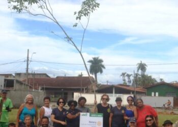 Rotary Club de Caraguatatuba, unidade Poiares, adota Praça no Massaguaçu
