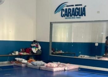 Prefeitura auxilia retorno de famílias para residências após chuvas