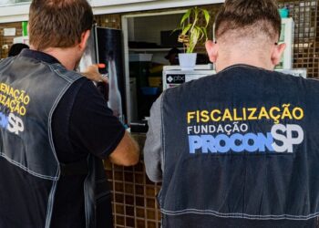 Procon realiza fiscalização durante Operação Verão em Bertioga