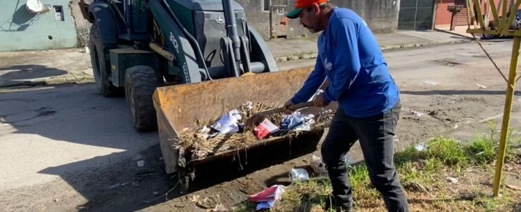 Operação Cata-Treco recolhe mais de 40 toneladas de lixo no combate à dengue e ação continua