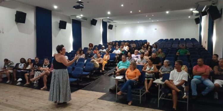     Fundacc inicia inscrições das Oficinas Culturais e realiza divulgação nos bairros   