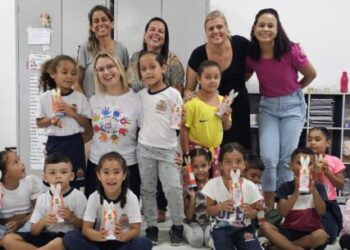 Prefeitura realiza tradicional entrega dos “Coelhinhos da Páscoa” aos alunos da rede municipal