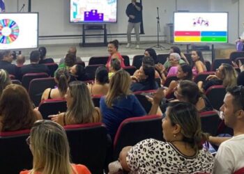 Palestra abre 5ª edição do Educatech em Caraguatatuba