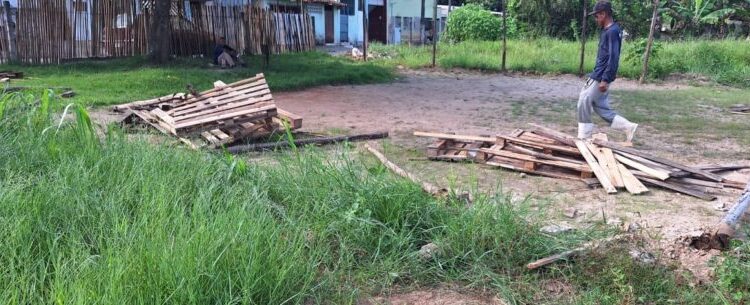 Prefeitura de Caraguatatuba impede cercamento de área pública no Jardim Itaúna