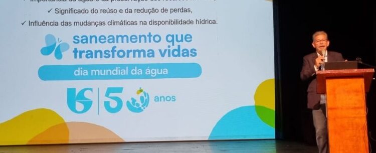 Professores da rede municipal de Caraguatatuba recebem palestra alusiva ao Dia Mundial da Água pela Sabesp
