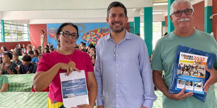 Câmara Municipal inicia visita nas unidades escolares que participarão do programa Câmara Jovem 2024