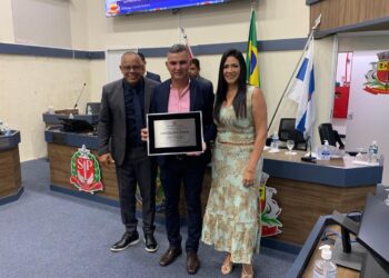 Carlos Gonçalves de Alcântara é homenageado com Título de Cidadão Caraguatatubense