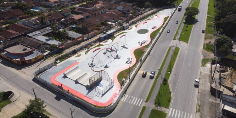 Obras da Praça Anchieta chegam à fase final e mini ramps ganham a paisagem no Vista Linda, em Bertioga (SP)