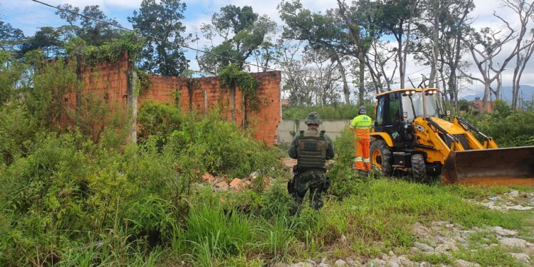 DOA remove construção irregular na Operação ‘Força-Tarefa”