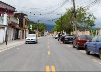 Pavimentação do Jardim Veleiros permite novo caminho para travessia de balsas Bertioga/Guarujá