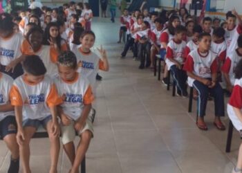 Mais 170 alunos da rede municipal de Caraguatatuba participam da abertura do Proerd e Trânsito Legal
