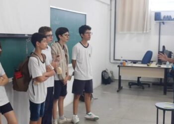 Estudantes destaques da OBMEP visitam Instituto Federal de Caraguatatuba