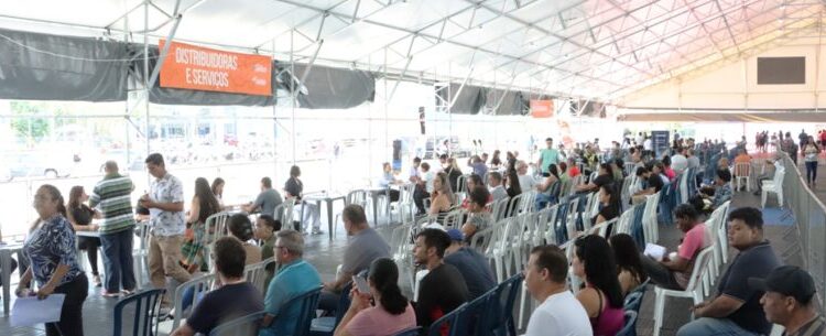 Mutirão voltado ao primeiro emprego será na próxima terça-feira em Caraguatatuba