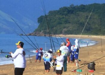 Campeonato Paulista de Pesca reúne 100 competidores e arrecada 120 kg de alimentos para instituições sociais