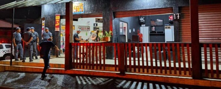 Prefeitura de Caraguatatuba intensifica fiscalização em adegas do município