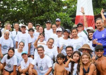 Mais de 500 kg de resíduos são recolhidos em ação de limpeza da Praia da Cocanha