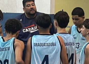 Time de basquete de Caraguatatuba avança em competições e se destaca nas partidas