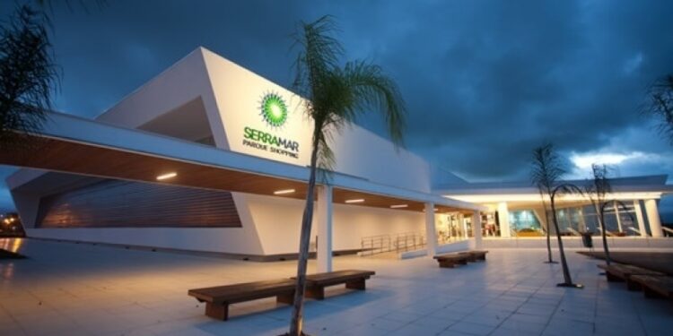 Serramar Shopping recebe feira com mais de 30 mil livros