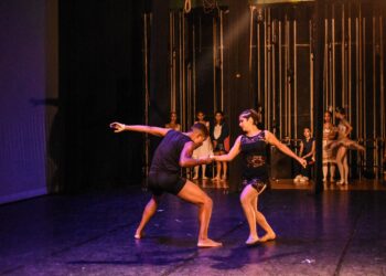 Bailarinos de Bertioga apresentam coreografias premiadas para celebrar o Dia Internacional da Dança, nesta segunda (29)