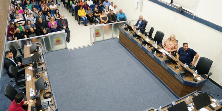 Câmara Municipal promove solenidade de entrega de títulos de Gratidão Caiçara