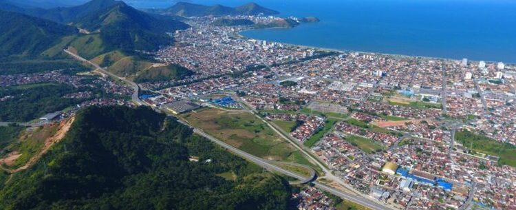 Prefeitura de Caraguatatuba prepara entrega de mais de 300 títulos de Regularização Fundiária