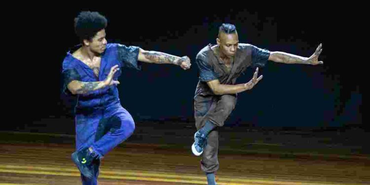 Grupo Flying Low apresenta “Menino Assum Preto” em São José dos Campos e Jacareí