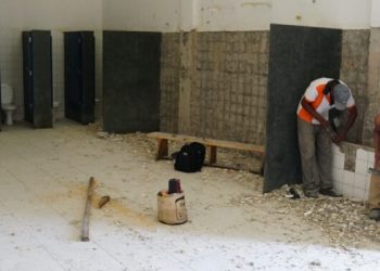 Prefeitura de Caraguatatuba inicia reforma de equipamentos esportivos no Cemug