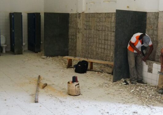 Prefeitura de Caraguatatuba inicia reforma de equipamentos esportivos no Cemug